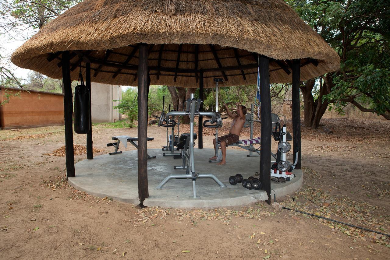 Track And Trail River Camp Kakumbi Exterior foto
